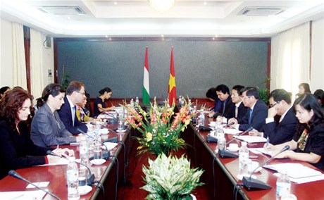 ການພົວພັນຫວຽດນາມ - ຮຸງກາຣີ ນັບມື້ນັບ ພັດທະນາໃນຫຼາຍຂົງເຂດ